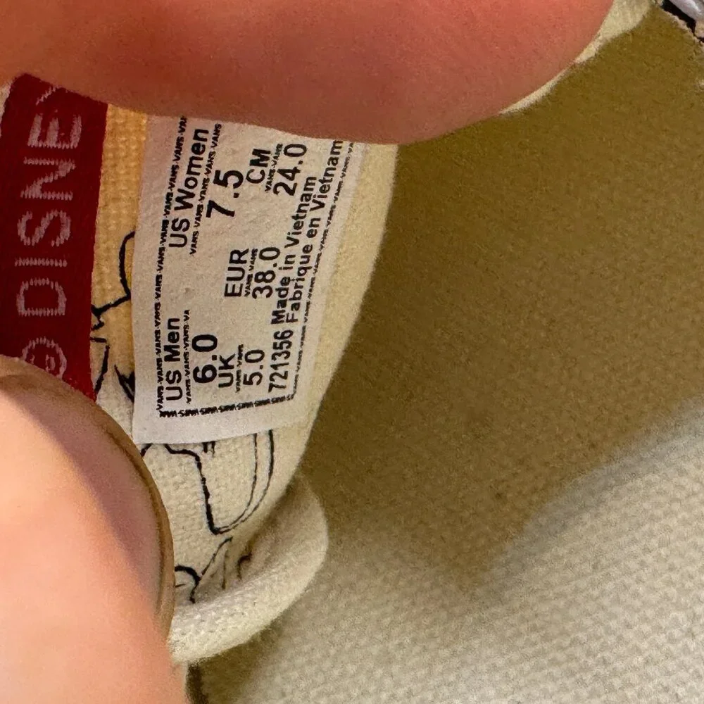 Size M6/W7.5 Vans x‎ Disney Authentic Mickeys Birthday Unisex White Sneakers